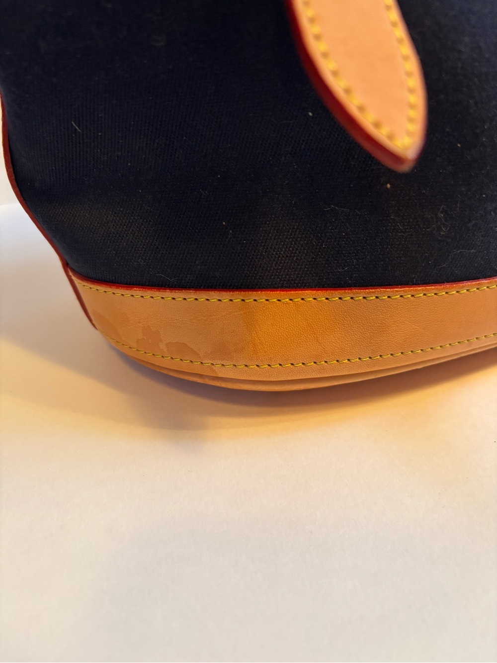 Dooney & Bourke Navy Canvas Cabriolet Bucket Bag Tote Tan Leather Trim - Picture 4 of 15